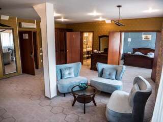 Отель Best Western Silva Hotel Сибиу Представительский двухместный люкс с кроватью размера "king-size"-4