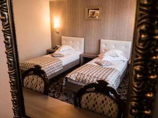 Отель Best Western Silva Hotel Сибиу Двухместный номер «Комфорт» с 2 отдельными кроватями-7
